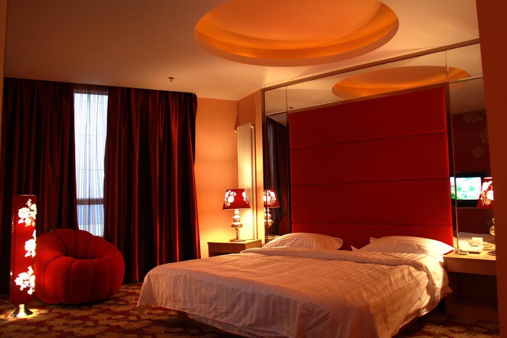Dalian Golf Business Hotel Habitación foto